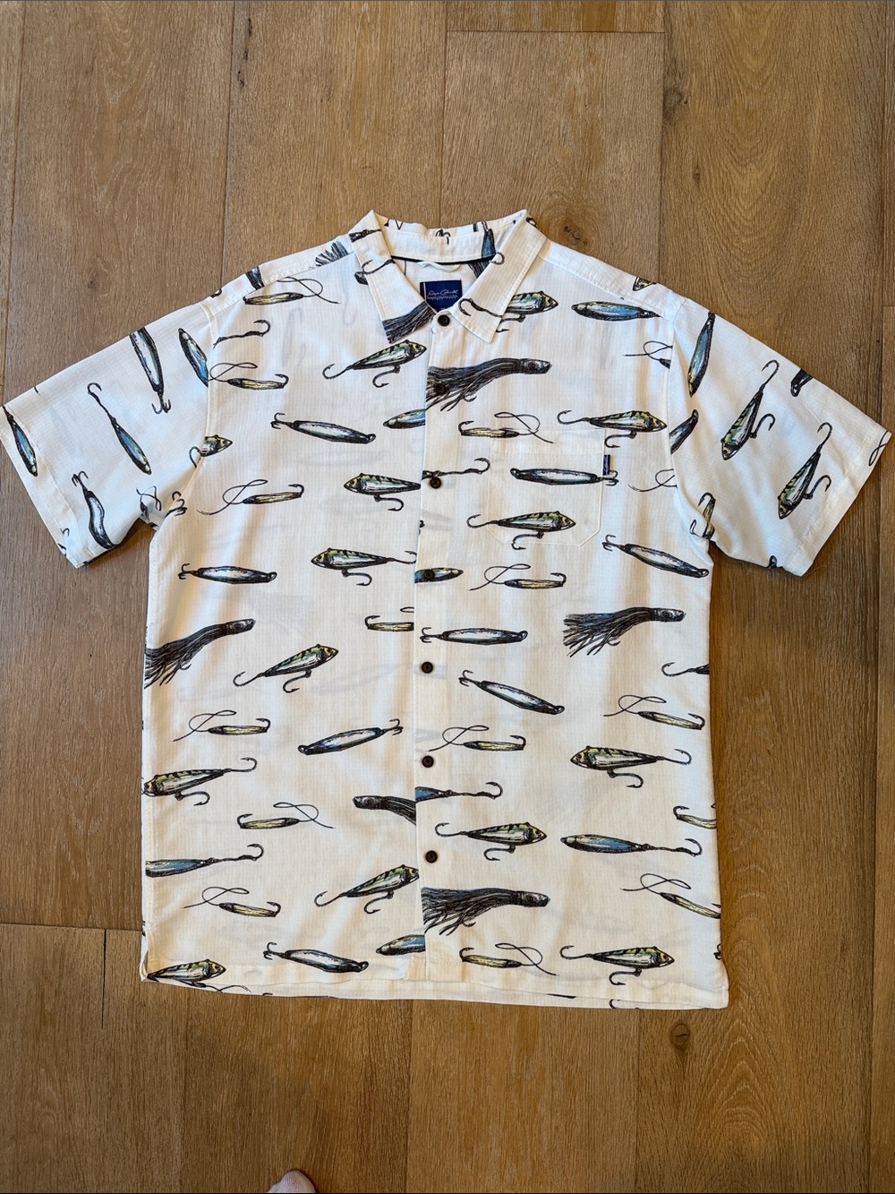 Jack O’Neill White Short-Sleeve Button-Up Shirt with Fishing Lure Print